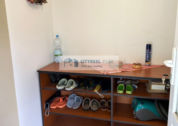 Znížená CENA !!§Ponúkam Vám na predaj zrekonštruovanú Chatu na celoročné bývanie