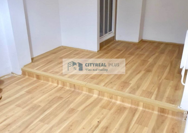 Ponúkame Vám na prenájom samostatnú miestnosť pre kozmetické služby v  Nových Zámkoch