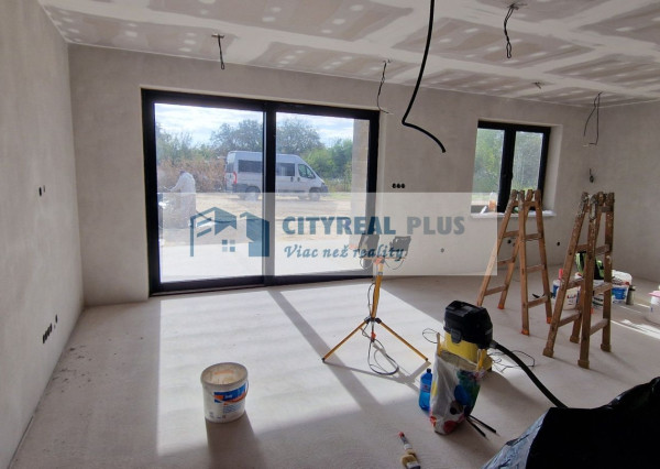 NA PREDAJ 4 IZBOVÁ NOVOSTAVBA - POSLEDNÝ DOM !!!