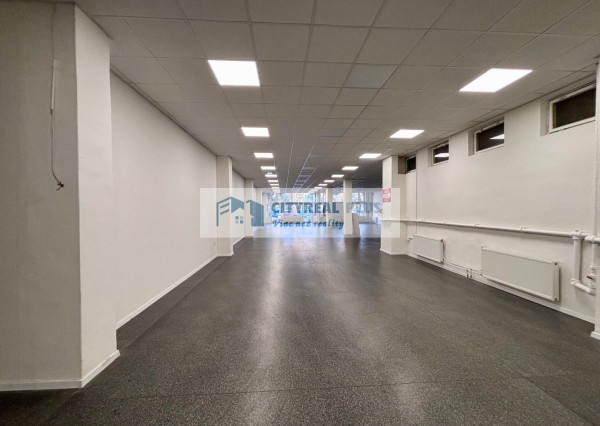 Ponúkame Vám na prenájom obchodné priestory v atraktívnej lokalite v Nových Zámkoch!