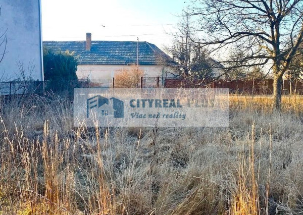 Ponúkame Vám na predaj pozemok v obci Bruty