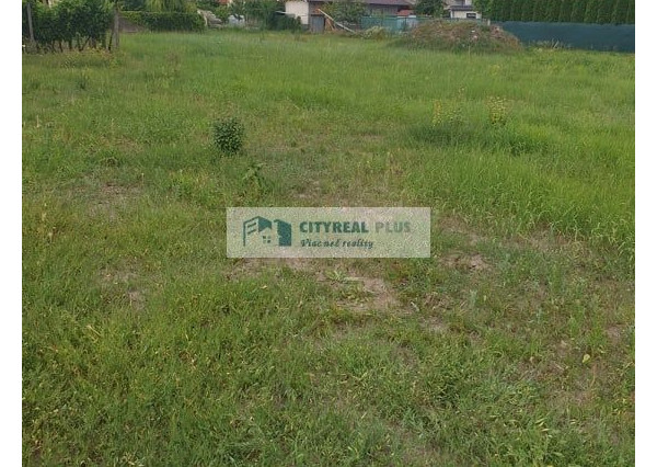 Ponúkam na PREDAJ zaujímavý pozemok na výstavbu bytov,domov, apartmánov PODHÁJSKA