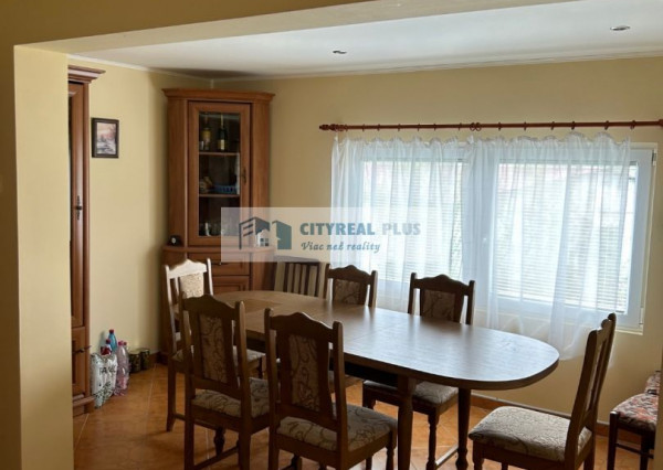 Znížená CENA !!§Ponúkam Vám na predaj zrekonštruovanú Chatu na celoročné bývanie