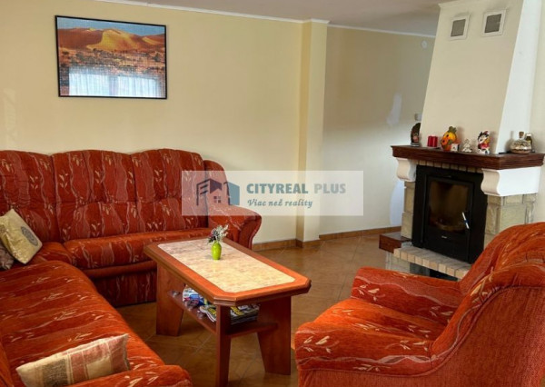 Znížená CENA !!§Ponúkam Vám na predaj zrekonštruovanú Chatu na celoročné bývanie