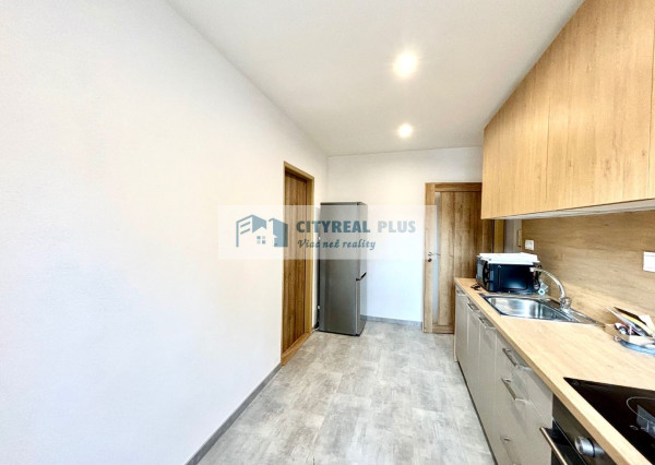 Ponúkame Vám na prenájom  prerobený 3 izbový byt v Nových Zámkoch!!!