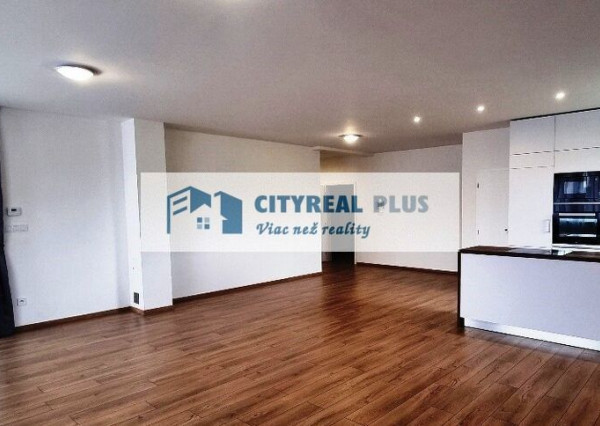 Prenajmem novostavbu 4-izbového rodinného domu Nitra