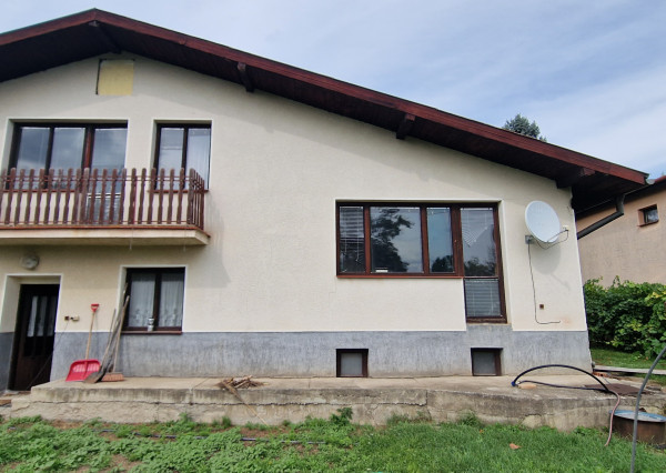 Ponúkam na predaj RODINNÝ DOM Nesvady