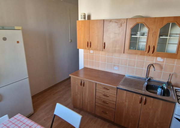 Ponúkam na prenájom 2 izbový byt na ulici Ľ.Štúra Nové Zámky