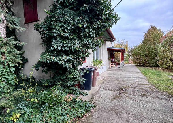 Ponúkame Vám na predaj 1 izbový dom v Nových Zámkoch