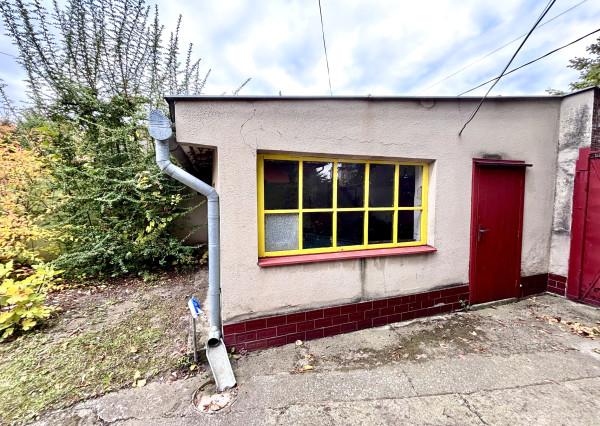 Ponúkame Vám na predaj 1 izbový dom v Nových Zámkoch