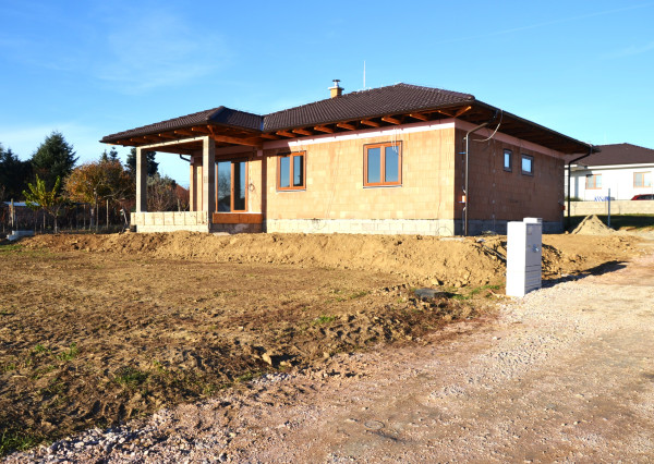 Na predaj 4-izbová novostavba  v obci Golianovo