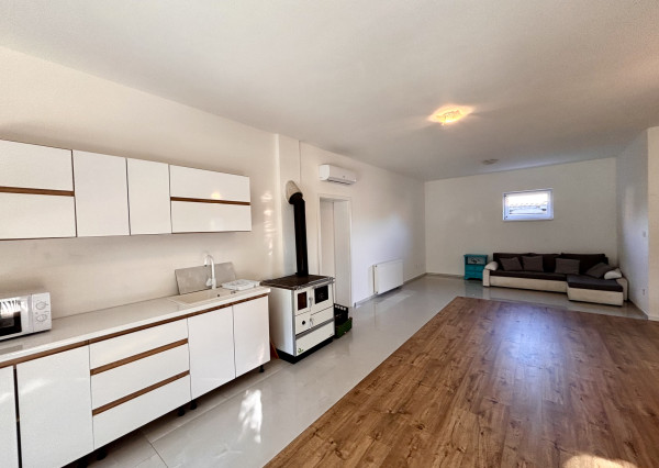 Ponúkame Vám na prenájom novostavbu 3 izbového domu v meste Nesvady