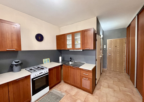 Ponúkame Vám na prenájom 1 izbový byt v Nových Zámkoch