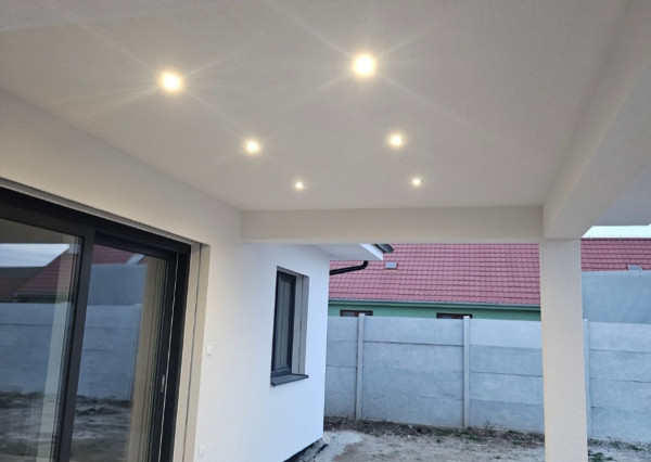 Na predaj 4 izbová moderná novostavba len 15 km od Komárna