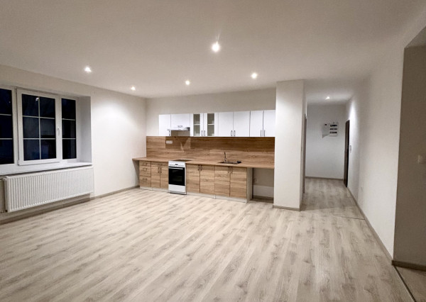 Ponúkame Vám na predaj v novostavbe veľký 3 izbový byt v meste Nové Zámky