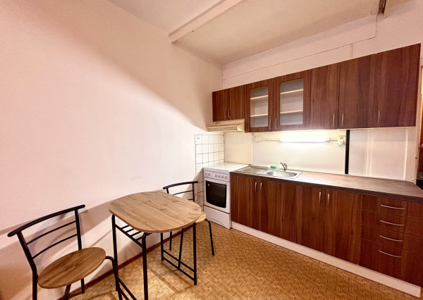 Ponúkame Vám na prenájom garsónku v meste Nové Zámky