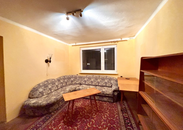 Znížená cena!!! Ponúkame Vám na predaj tehlový 2 izbový byt v centre mesta Šurany