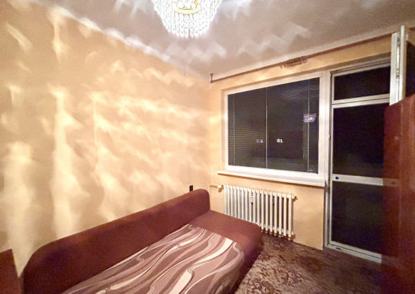 Znížená cena!!! Ponúkame Vám na predaj tehlový 2 izbový byt v centre mesta Šurany