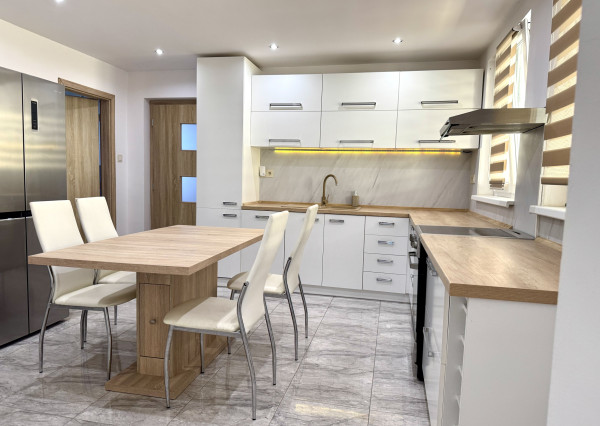 Ponúkame Vám na predaj rodinný dom v meste Kolárovo