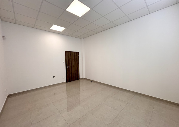 Ponúkame Vám na prenájom obchodné priestory vo vyhľadávanej lokalite v meste Nové Zámky