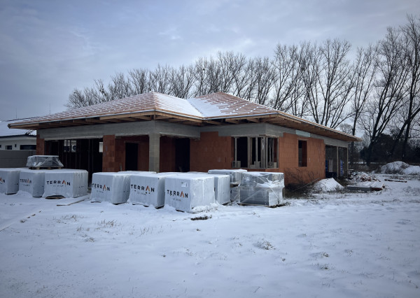 NA predaj 4 izbová NOVOSTAVBA s dvojgarážou HURBANOVO