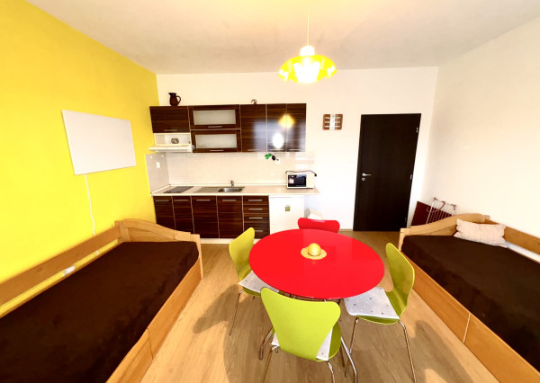 PREDÁM APARTMÁN S BALKÓNOM PODHÁJSKA