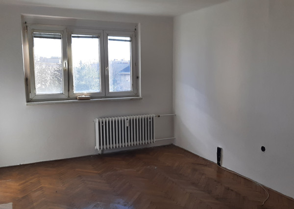 PREDÁM 1 izbový byt  40m2 Nové Zámky