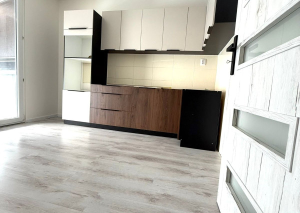 NOVINKA Predám 3 izbový byt s lodžiou S.H. Vajanského