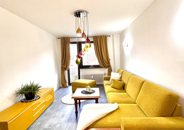 Ponúkame Vám na prenájom kompletne prerobený, krásny 3 izbový byt v centre mesta Nové Zámky