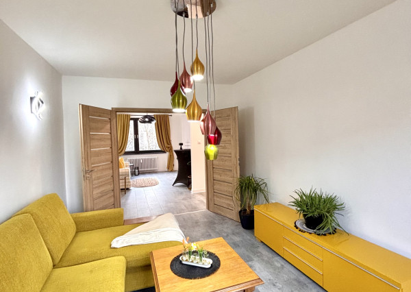 Znížená cena! Ponúkame Vám na prenájom kompletne prerobený, krásny 3 izbový byt v centre mesta Nové Zámky