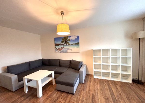 Výrazne znížená cena! Ponúkame Vám na predaj kompletne prerobený, veľký  3 izbový byt v Nových Zámkoch!