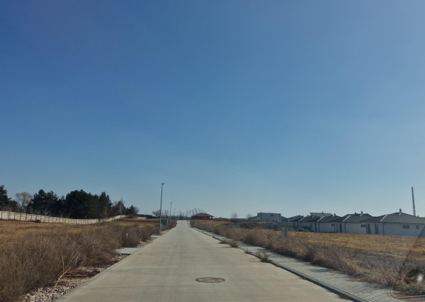 NOVINKA Predám stavebný pozemok 600 m2 v novej štvrti Nové Zámky