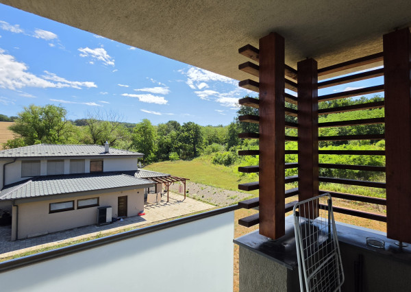 Predám krásny 2-izbový apartmán v novostavbe Podhájska