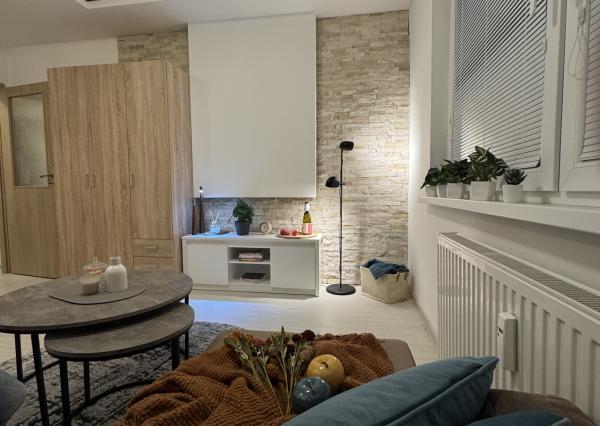 Ponúkame Vám na prenájom zariadenú garsónku v meste Nové Zámky