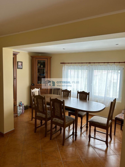 Znížená CENA !!§Ponúkam Vám na predaj zrekonštruovanú Chatu na celoročné bývanie - fotografia 1